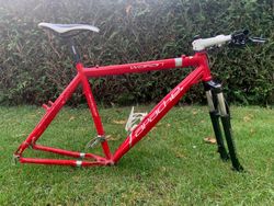 Prodám univerzál - 28" / 29" , Trek, Gravel ...... 