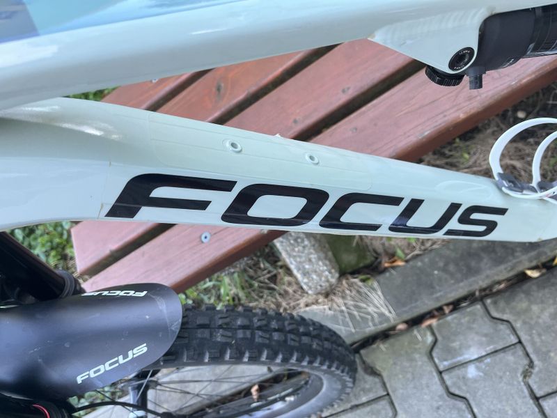 Focus Jam 6.8. - Sram GX Lunar / po servise vč. odpružení / folie na rámu