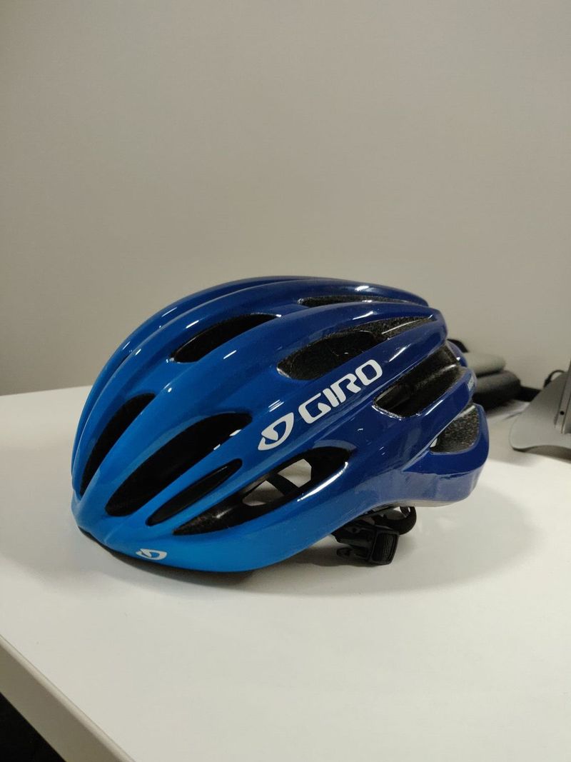 Cyklistická helma Giro Angon, modrá vel. L