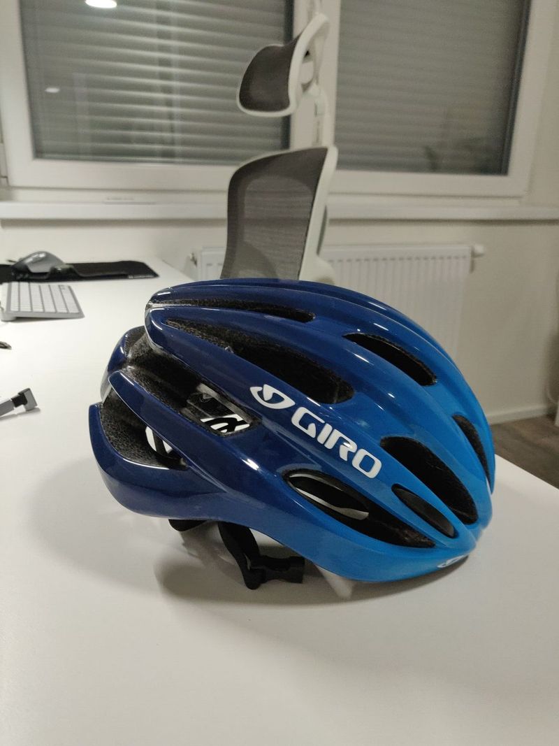 Cyklistická helma Giro Angon, modrá vel. L