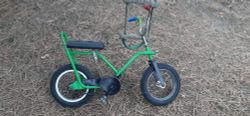 Prodám staré první dětské šlapací kolo zelené