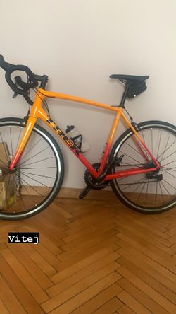 Silniční kolo Trek Emonda ALR 4 red/yellow