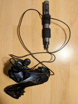 Shimano ultegra 8100 přehazovačka+baterie