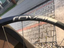 Prodám zapletená kola Specialized Roval SLX 24