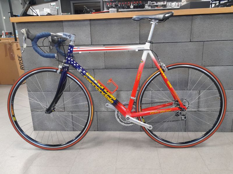 1996-1998 Cannondale Road USA, Cinelli Integralter (velikost 56)