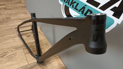 Rám Maxbike M909 boost + osa černý mat 2022