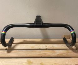 Specialized S-Works Barmac kokpit