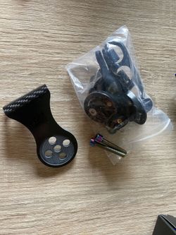 Carbon držák Garmin , bryton, wahoo