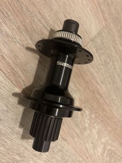Zadní náboj Shimano FH-MT-410-B