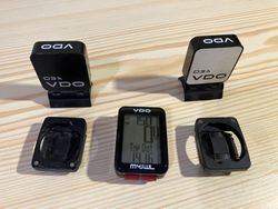 Cyklopočítač VDO M4.1 WL s příslušenstvím pro montáž na dvě kola