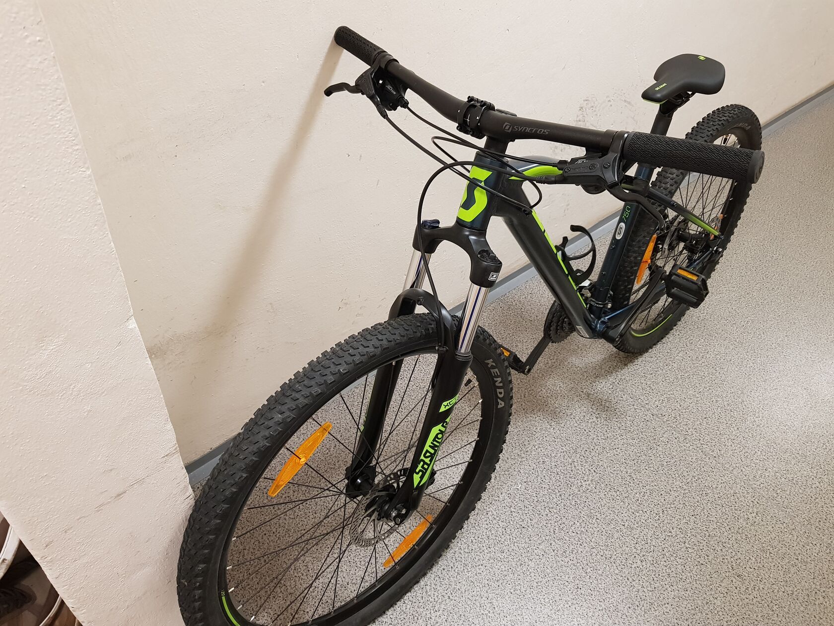 Scott aspect 750 cena outlet