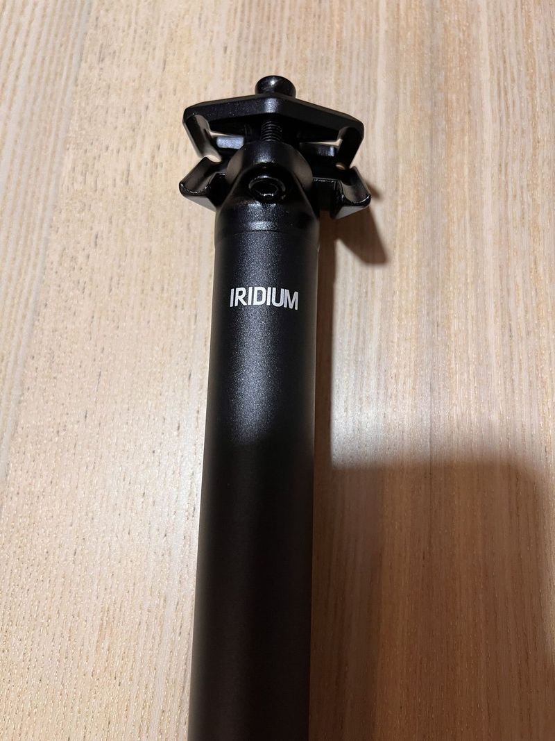 Alu sedlovka Iridium 30.9mm / 400mm