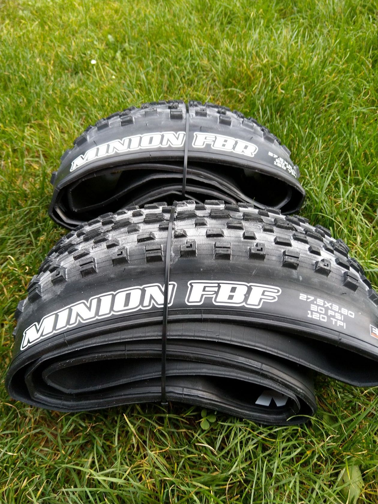 Maxxis minion fbf sales 27.5 x3 80