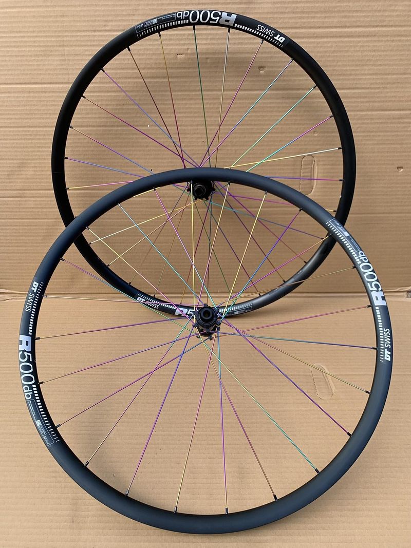 Kola DT SWISS R 500 Disc + R519 SP CL + PSR 14 SP Rainbow, 24/28 d- 1770 g