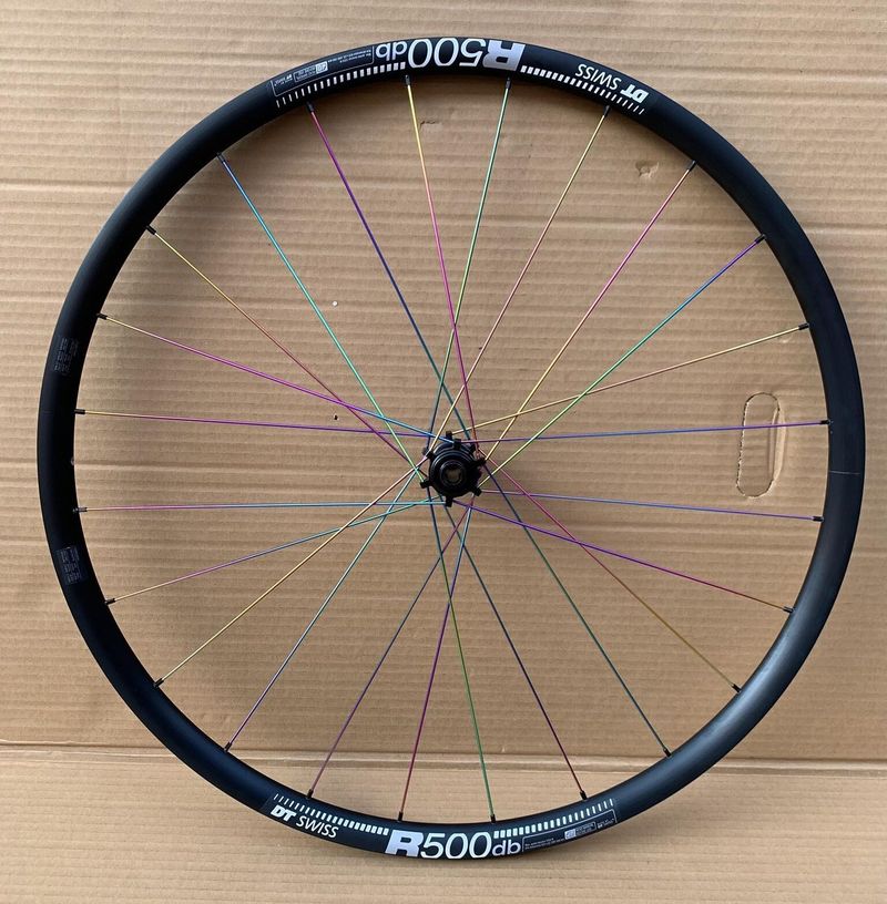 Kola DT SWISS R 500 Disc + R519 SP CL + PSR 14 SP Rainbow, 24/28 d- 1770 g