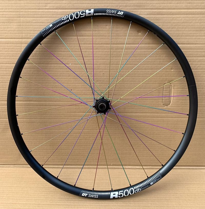 Kola DT SWISS R 500 Disc + R519 SP CL + PSR 14 SP Rainbow, 24/28 d- 1770 g