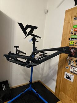 YT Tues Carbon Pro SLEVA!!!