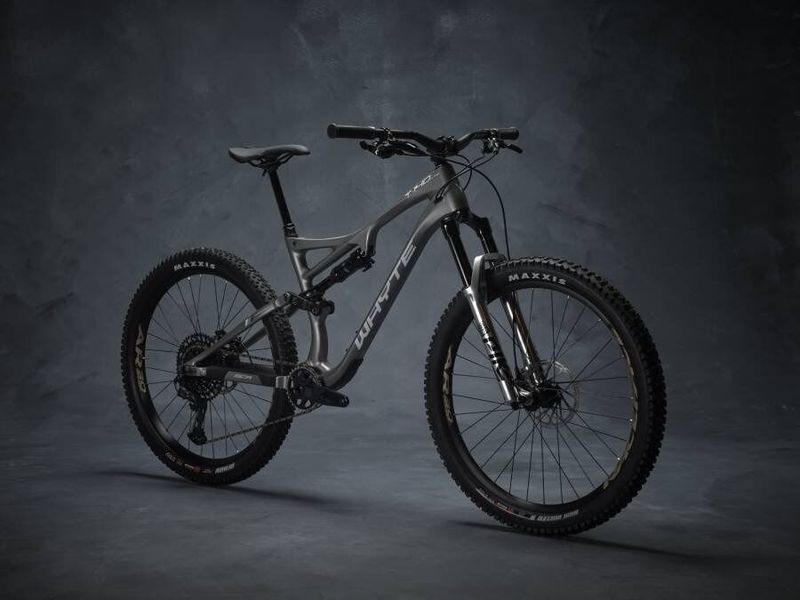 WHYTE T-140C RS - VÝPRODEJ DEMO KOLA ( SLEVA -40 000 Kč )