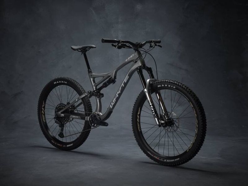 WHYTE T-140C RS - VÝPRODEJ DEMO KOLA ( SLEVA -45 500 Kč )