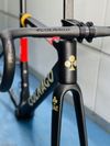 Nová rámová sada Colnago V3Rs DISC UAE TEAM EMIRATES