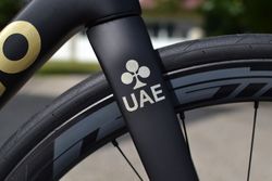 Nová rámová sada Colnago V3Rs DISC UAE TEAM EMIRATES