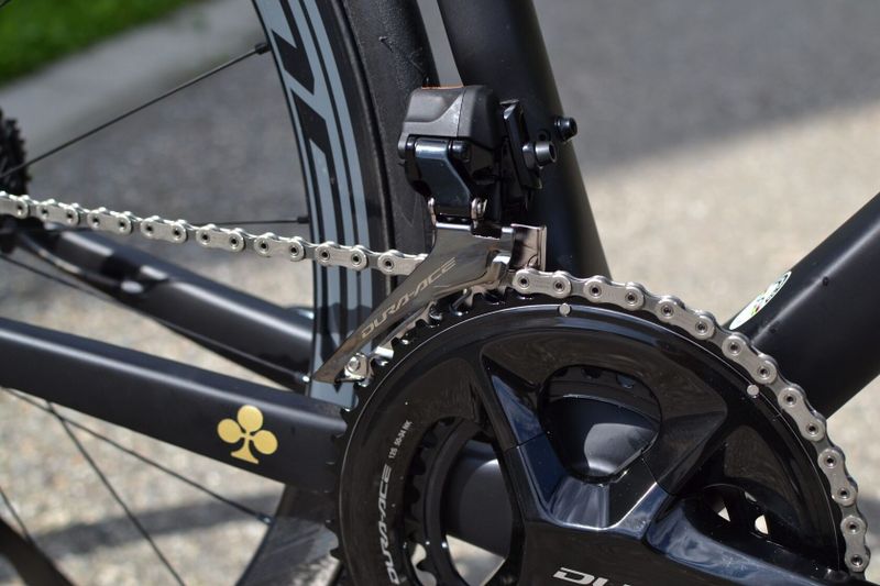 Nová rámová sada Colnago V3Rs DISC UAE TEAM EMIRATES