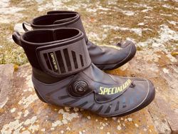 zimní tretry Specialized Defrost