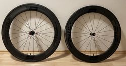 Zapletená silniční kola FFWD F6R galusková