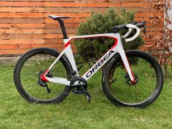 Orbea Orca Aero Ultegra DI2, velikost 57, wattmetr