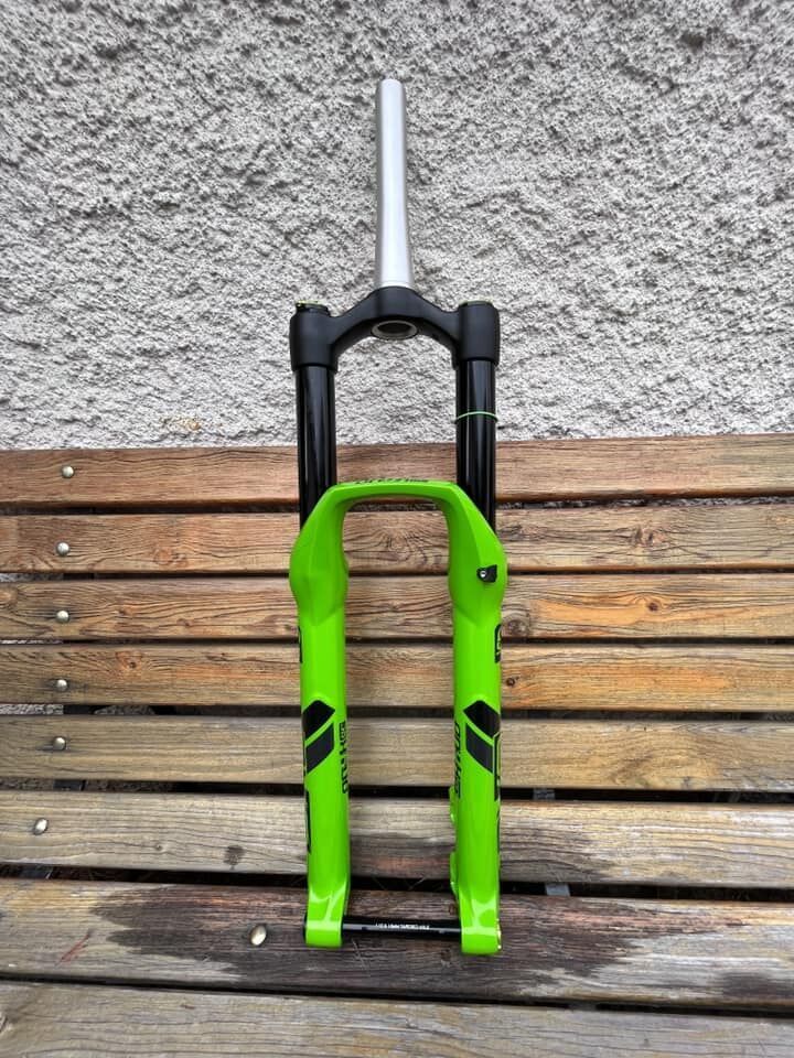 vidlice DVO Onyx D1
