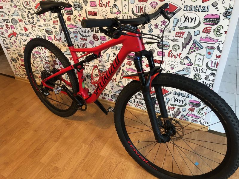 Specialized Carbon Epic - V PERFEKTNÍM STAVU