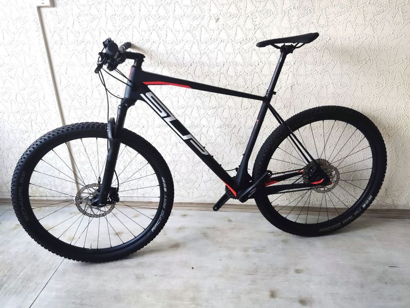 Superior 29“ XP 929 XL karbon, v provozu od 2021, nový rám