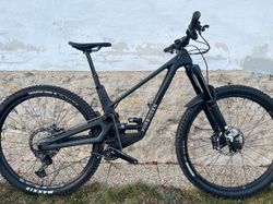 Forbidden Drednought XT vel. S, 29"