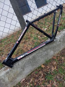 Rám Mongoose