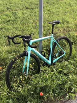 Bianchi Specialissima, Ultegra Di2, váha 7,1 kg