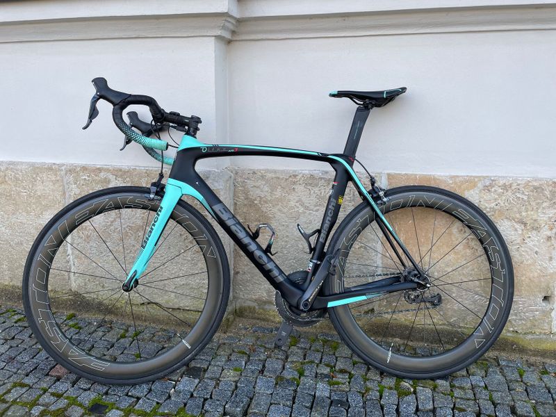 Bianchi Oltre XR3 - Di2 vel. 59