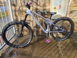 CUBE Stereo 140 HPC SL 27.5 polarsilver'n'black 2022 - Stav nového kola