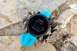 GARMIN FORERUNNER 945 OPTIC -- TOP STAV