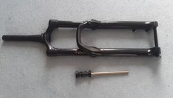 Rock Shox Lyrik Charger RC 27.5 170mm (160mm shaft včetně)