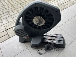Trenazer Elite Direto XR-T + kazeta Ultegra CS-R8000 11speed