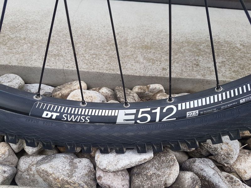 BMC trail/enduro kolo 27,5“, celoodpružené, velikost XL, hliník