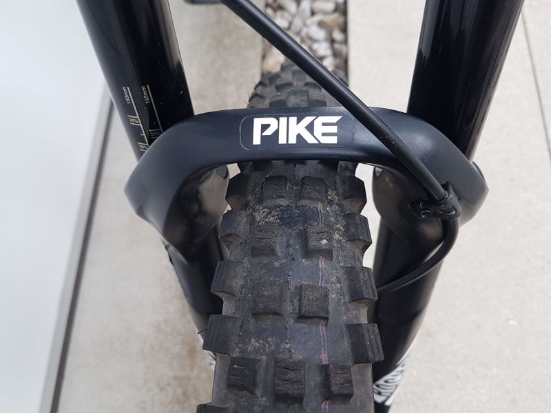BMC trail/enduro kolo 27,5“, celoodpružené, velikost XL, hliník
