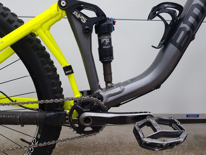 BMC trail/enduro kolo 27,5“, celoodpružené, velikost XL, hliník