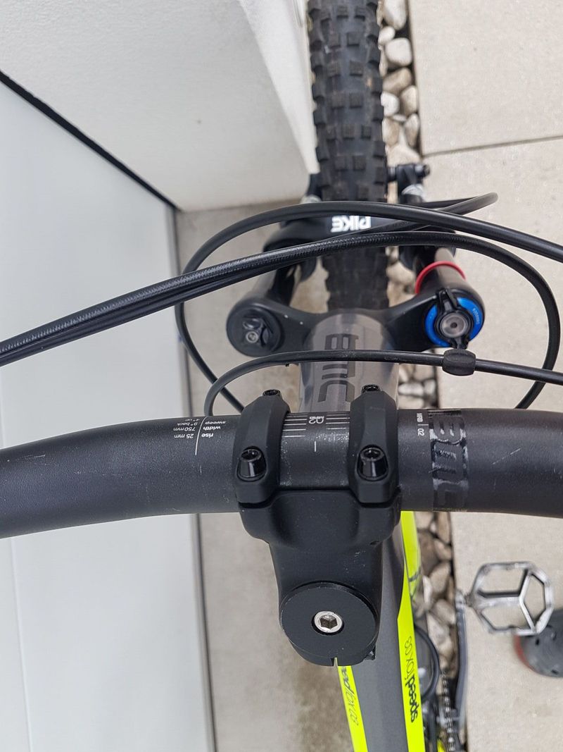 BMC trail/enduro kolo 27,5“, celoodpružené, velikost XL, hliník