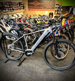 !!!AKCE!!!PELLS Thorr First ER Grey baterie 720Wh vel. M a L nové kolo s prodlouženou zárukou 3roky!