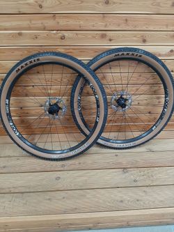 DT SWISS X1900