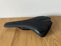 Sedlo San Marco Mantra Dynamic Wide Saddle 148mm Manganese Rails Black