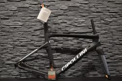Nová rámová sada Cipollini NK1K Carbon Disc 2022 (vel. S)