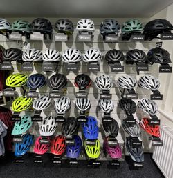 Výprodej helem GIRO -30%