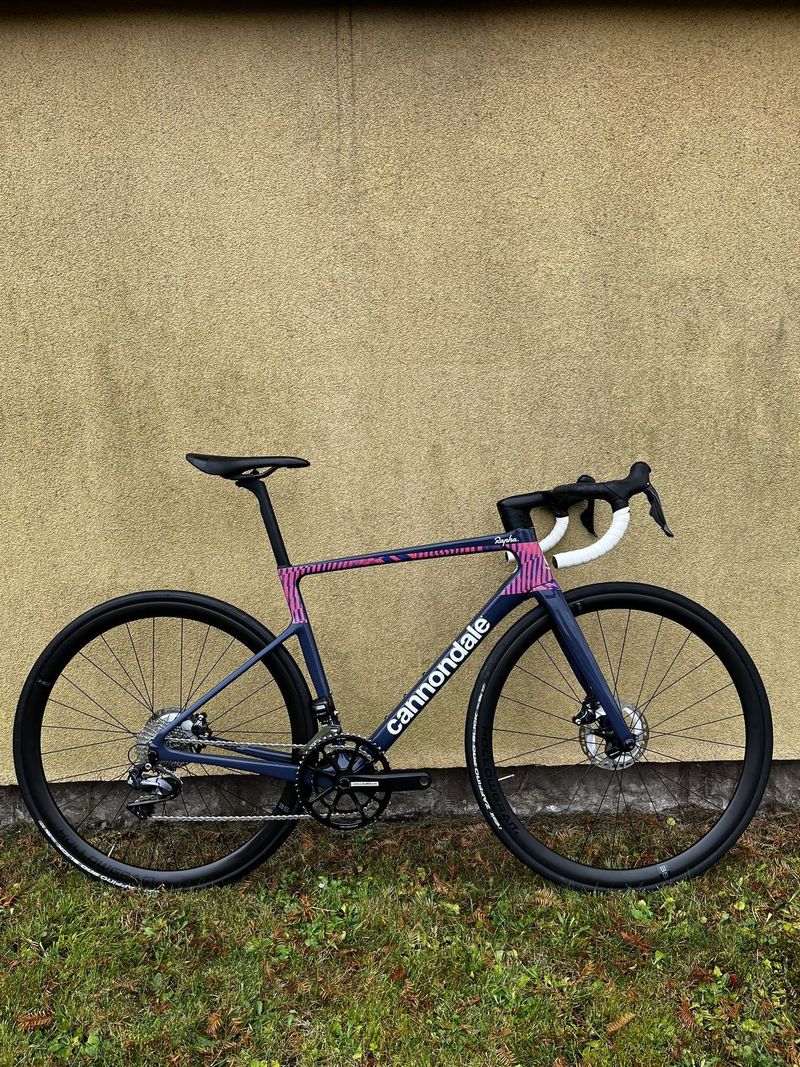 Silniční kolo Cannondale Super Six EVO Hi-Mod Disc Ultegra - Team Replica